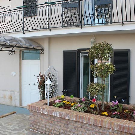 Il Giardino Dei Glicini Panzió Ercolano Kültér fotó